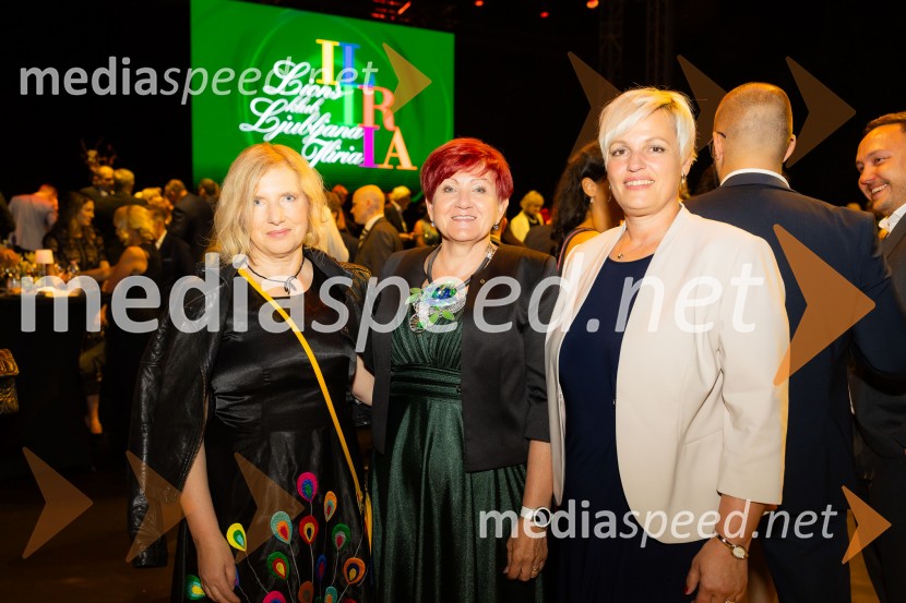  ... ;  Marja Dolamič, predsednica 3. cone 2. regije Lions kluba;  ... 26. Kresna noč Lions kluba Ljubljana Iliria