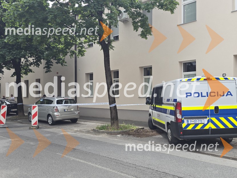 V stanovanju v Mariboru našli mrtvi osebi