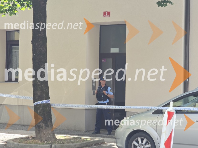 V stanovanju v Mariboru našli mrtvi osebi