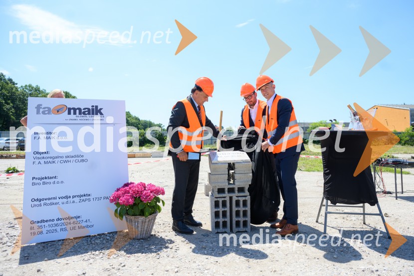 Položitev temeljnega kamna za poslovno-skladiščni kompleks CUBO