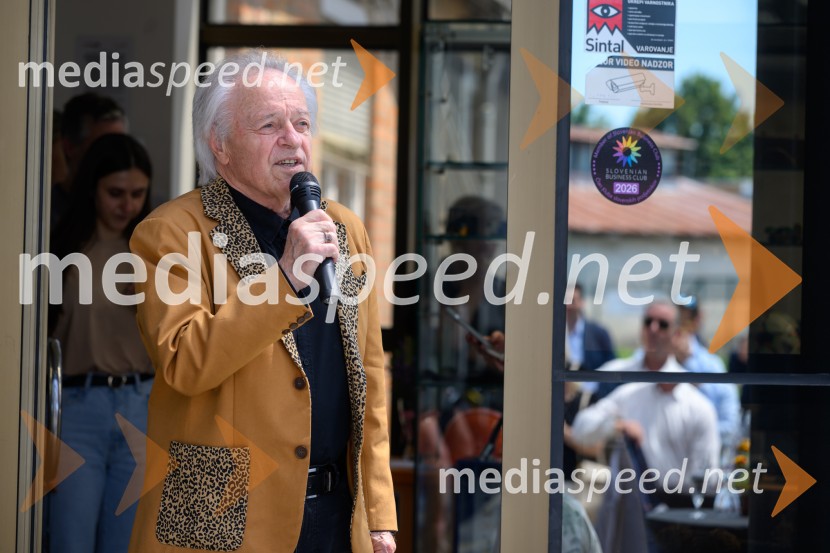  Alfi Nipič, pevecPoložitev temeljnega kamna za poslovno-skladiščni kompleks CUBO