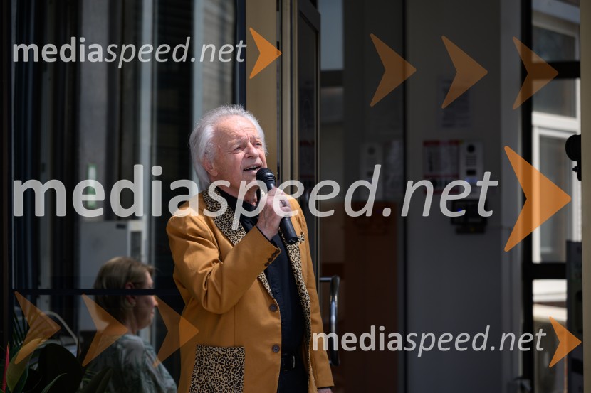  Alfi Nipič, pevecPoložitev temeljnega kamna za poslovno-skladiščni kompleks CUBO