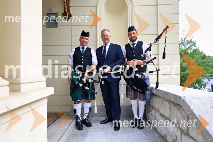 Britansko veleposlaništvo v Sloveniji obeležilo rojstni dan kralja Karla III.