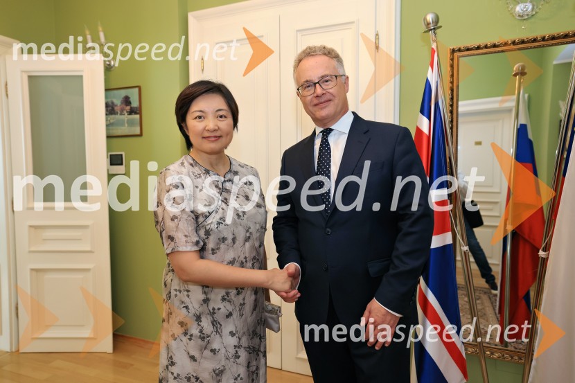 Britansko veleposlaništvo v Sloveniji obeležilo rojstni dan kralja Karla III.