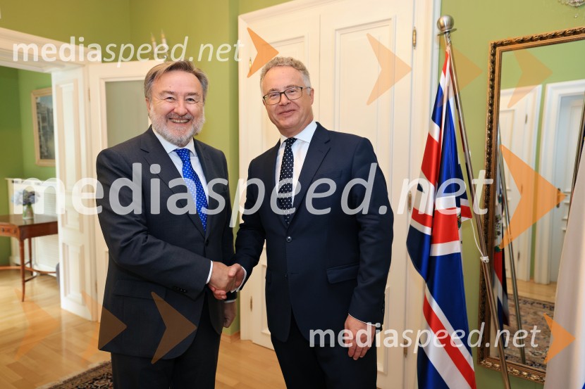 Britansko veleposlaništvo v Sloveniji obeležilo rojstni dan kralja Karla III.