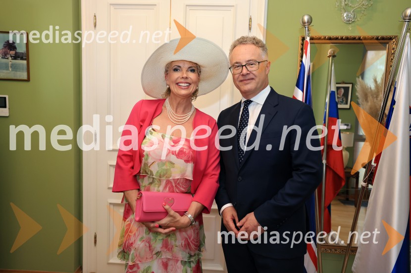 Britansko veleposlaništvo v Sloveniji obeležilo rojstni dan kralja Karla III.
