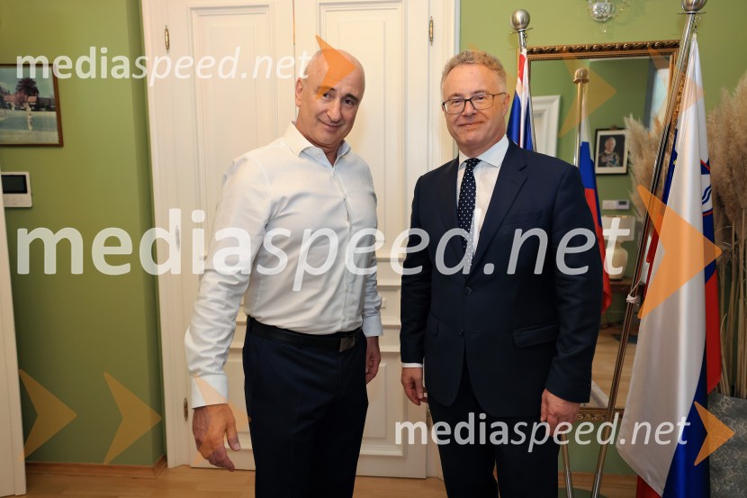 Britansko veleposlaništvo v Sloveniji obeležilo rojstni dan kralja Karla III.