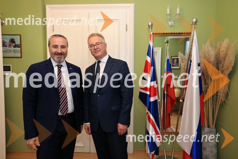 Britansko veleposlaništvo v Sloveniji obeležilo rojstni dan kralja Karla III.