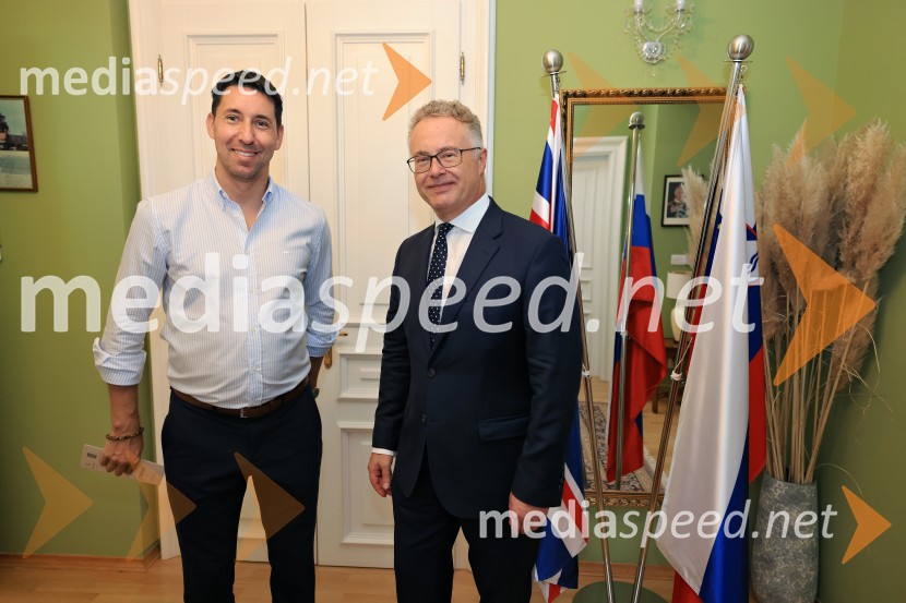 Britansko veleposlaništvo v Sloveniji obeležilo rojstni dan kralja Karla III.