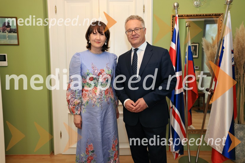 Britansko veleposlaništvo v Sloveniji obeležilo rojstni dan kralja Karla III.