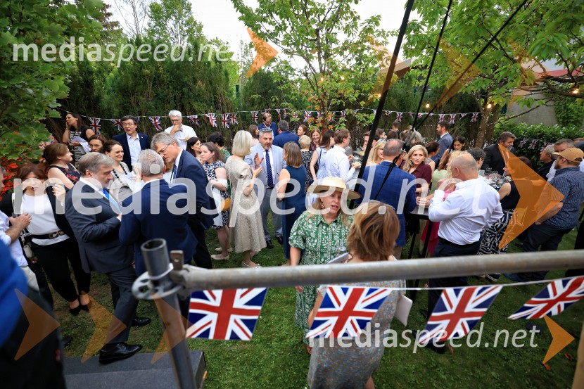 Britansko veleposlaništvo v Sloveniji obeležilo rojstni dan kralja Karla III.