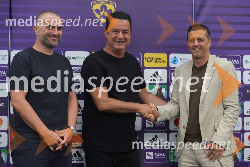  Uroš Mlakar, podjetnik, ustanovitelj Tete Fride, podpredsednik NK Maribor;  Acun Ilicali, turški vlagatelj;  Zlatko Zahovič, športni direktor, NK MariborZlatko Zahović se vrača v Ljudski vrt, novinarska konferenca
