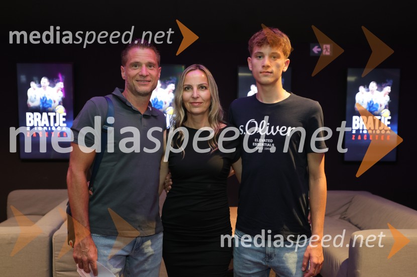  Sebastijan  Škorc,  trener OK Maribor, pomočnik trenerja slo odbojkarske reprezentance;  ... ;  ... Bratje z igrišča: Začetek, premiera, Maribox