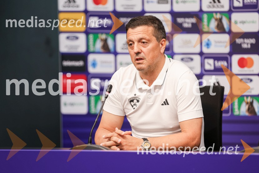  Zlatko Zahovič, športni direktor, NK MariborDarko Milanič se vrača v Ljudski vrt, novinarska konferenca