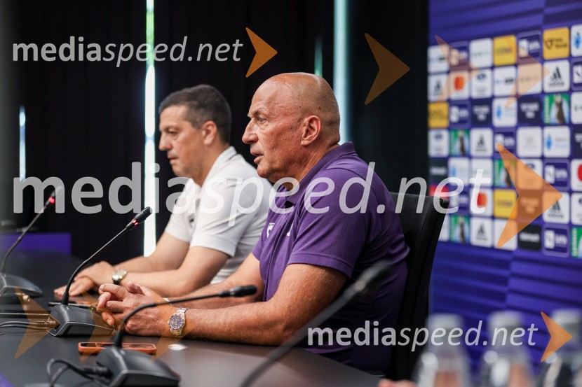  Zlatko Zahovič, športni direktor, NK Maribor;  Darko  Milanič, trener, NK MariborDarko Milanič se vrača v Ljudski vrt, novinarska konferenca