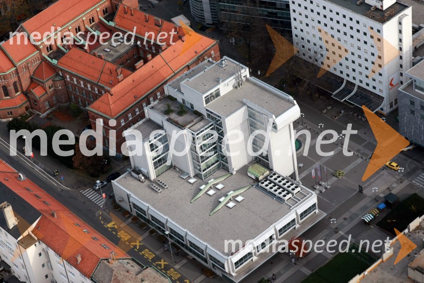 Središče mesta Maribor: Frančiškanska cerkev, sedež Nove KBM d.d., Hotel SlavijaSlovenija iz zraka