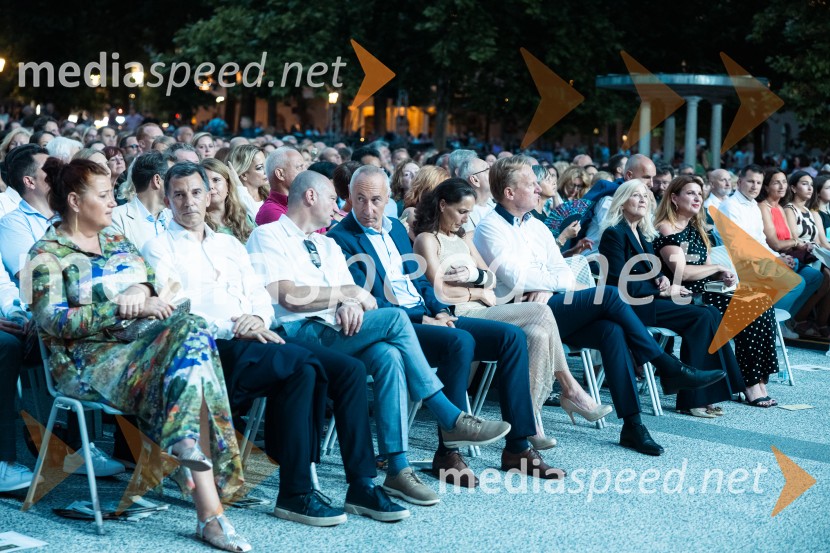 74. Ljubljana festival, otvoritev, prekinitev predstave zaradi dežja