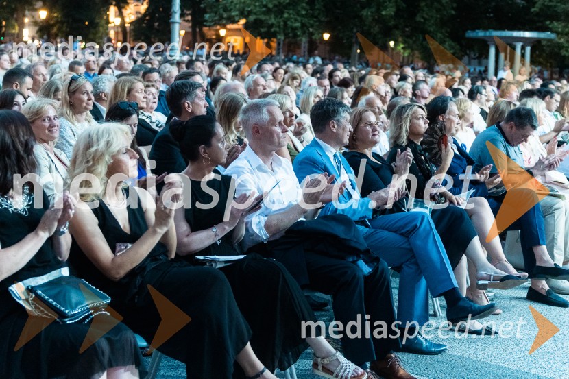 74. Ljubljana festival, otvoritev, prekinitev predstave zaradi dežja