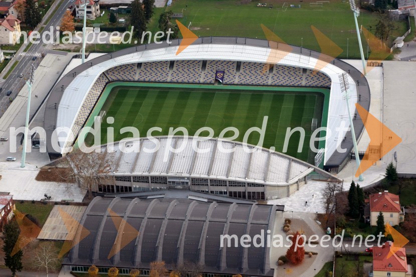Nogometni stadion Ljudski vrt Maribor, Športna dvorana Lukna, Mladinska ulicaSlovenija iz zraka
