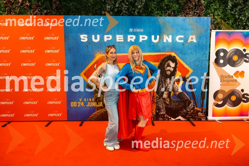 Superpunca, Večer superjunakov, Cineplexx