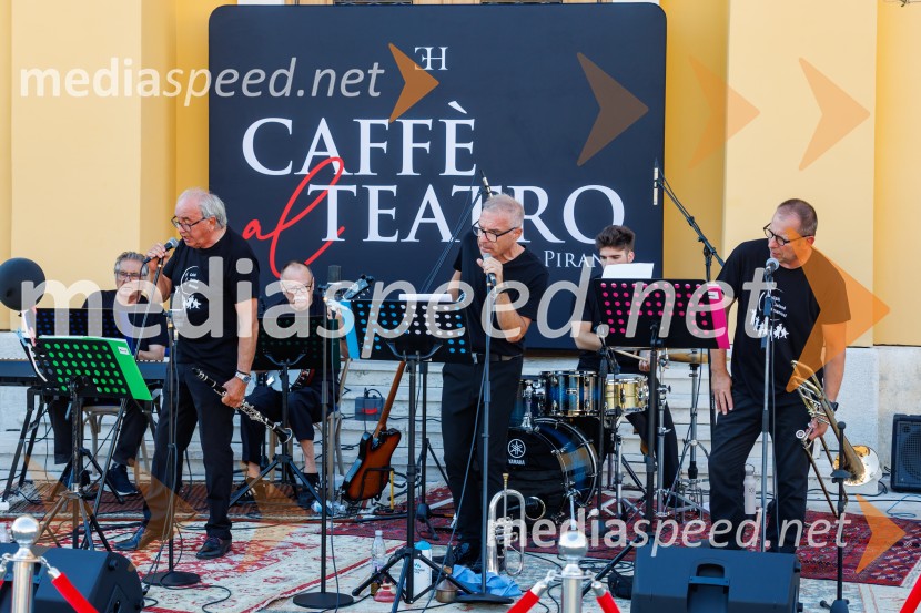 Caffè al Teatro, otvoritev