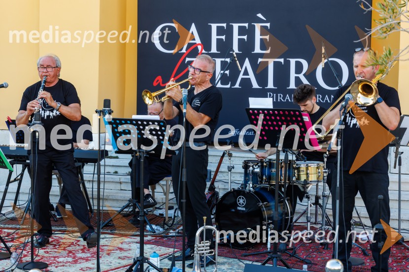 Caffè al Teatro, otvoritev