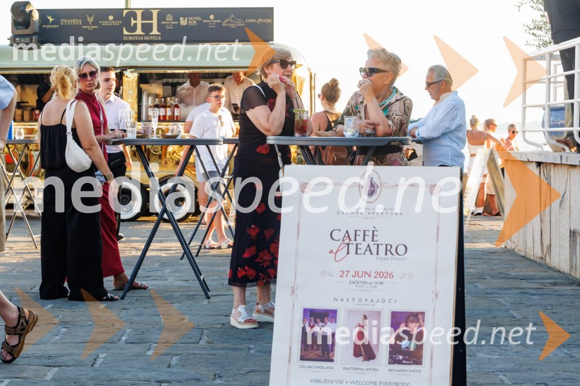 Caffè al Teatro, otvoritev
