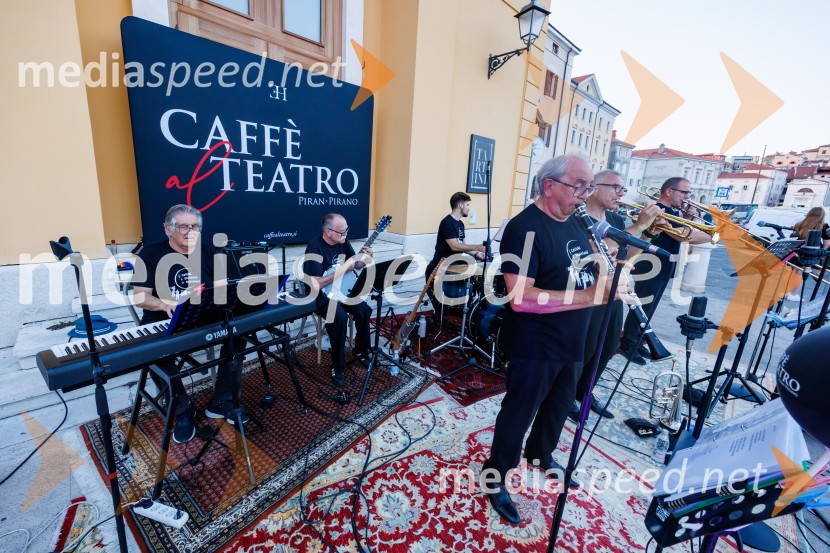 Caffè al Teatro, otvoritev