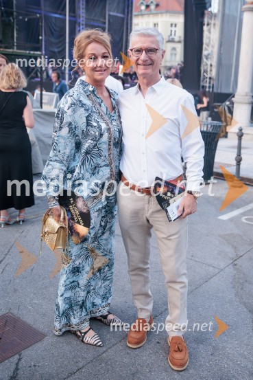  Polona Bobinac, izvršna direktorica prodaje, Gorenje;  Franjo Bobinac, predsednik, Olimpijski komite SlovenijePoletna noč, 74. Ljubljana Festival