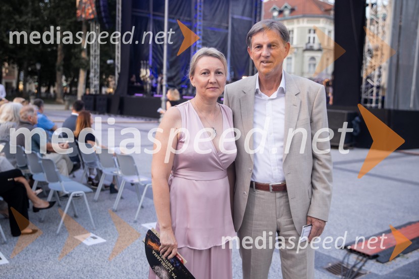  Mojca Stropnik, odvetnica; prof. dr. Miro Cerar, dekan Pravne fakultete Univerze v LjubljaniPoletna noč, 74. Ljubljana Festival
