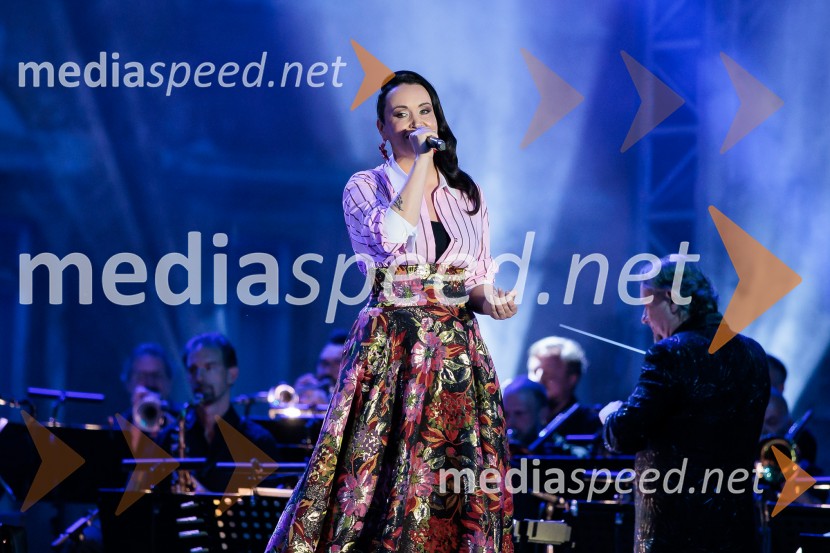  Tinkara Kovač, glasbenicaPoletna noč, 74. Ljubljana Festival