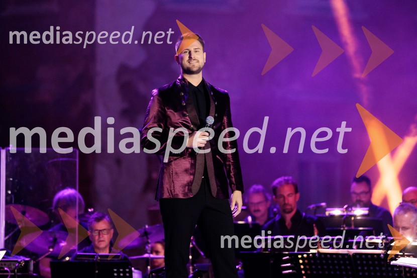  Gregor Ravnik, pevecPoletna noč, 74. Ljubljana Festival