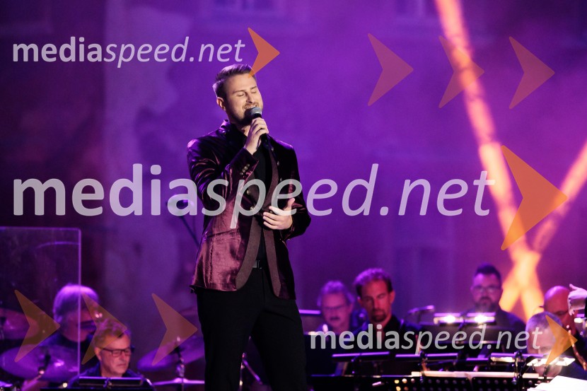  Gregor Ravnik, pevecPoletna noč, 74. Ljubljana Festival