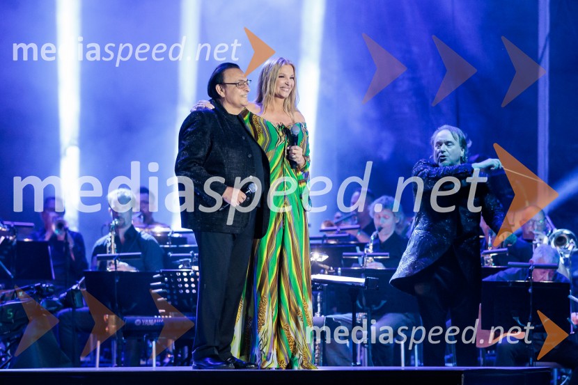  Oto Pestner, pevec;  Helena Blagne, pevkaPoletna noč, 74. Ljubljana Festival