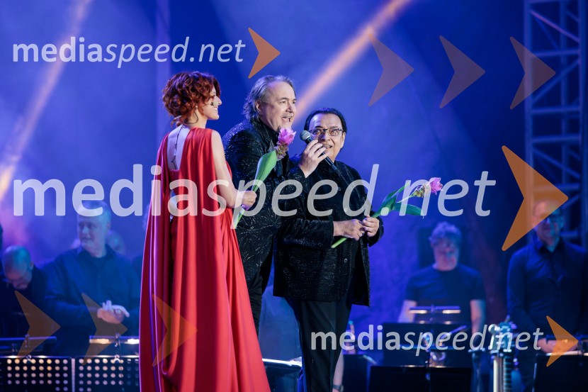  Marjana Grčman, voditeljica;  Patrik Greblo, dirigent;  Oto Pestner, pevecPoletna noč, 74. Ljubljana Festival