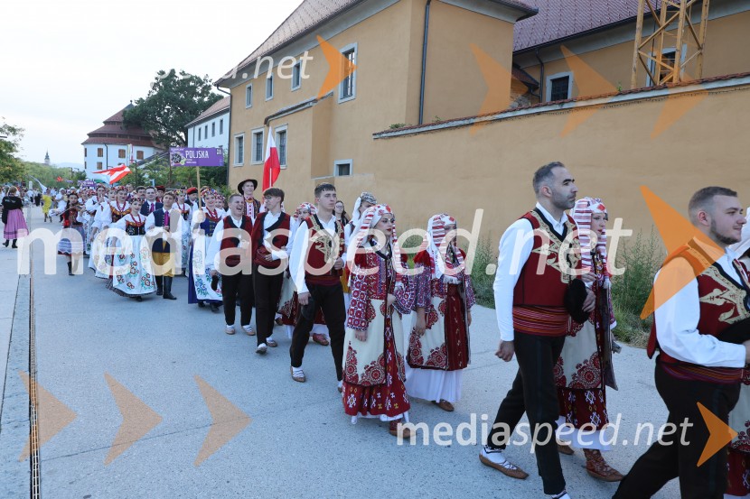 38. Folkart, otvoritev