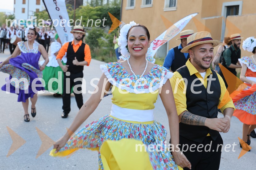 38. Folkart, otvoritev