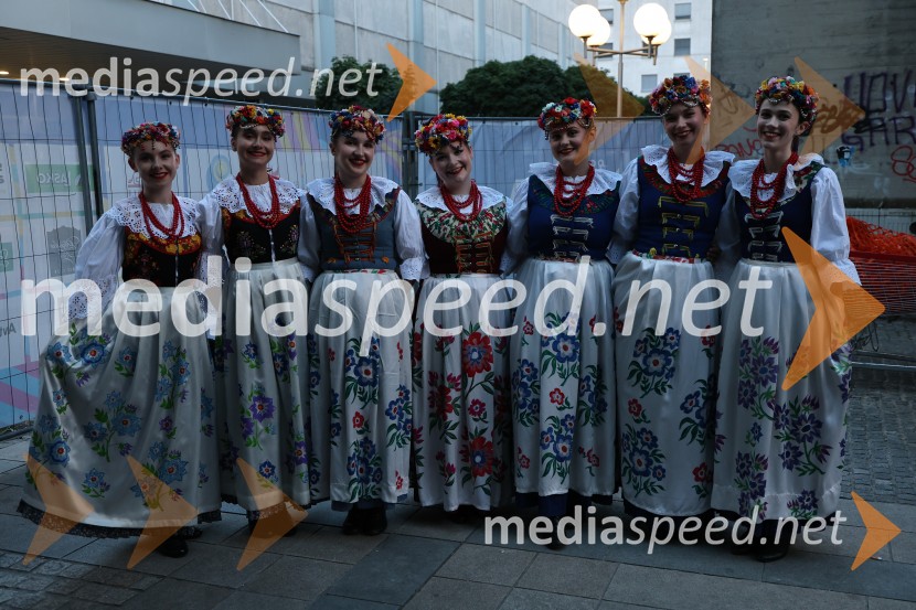 38. Folkart, otvoritev