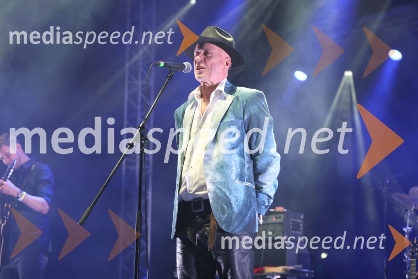  Vlado Kreslin, glasbenikPiše se leto 2026: Kreslin, Predin, Lovšin, Festival Lent