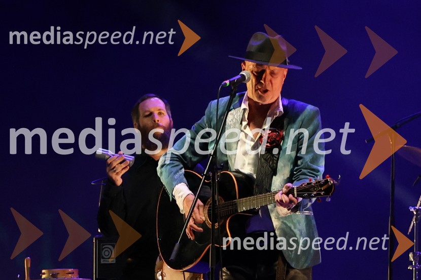  Vlado Kreslin, glasbenikPiše se leto 2026: Kreslin, Predin, Lovšin, Festival Lent