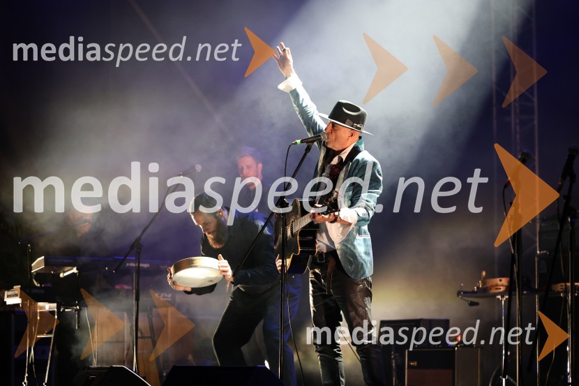  Vlado Kreslin, glasbenikPiše se leto 2026: Kreslin, Predin, Lovšin, Festival Lent