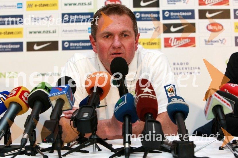 Matjaž Kek, selektor slovenske nogometne reprezentanceSlovenija - Rusija, nova nogometna pravljica na Ljudskem vrtu