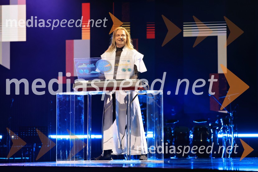 45. Festival Melodije morja in sonca, zmagovalec Drago Mislej Mef
