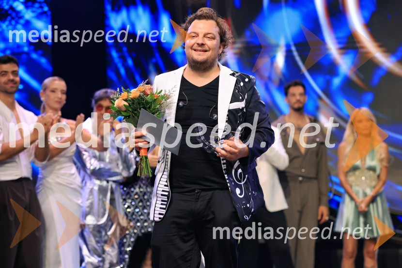 45. Festival Melodije morja in sonca, zmagovalec Drago Mislej Mef