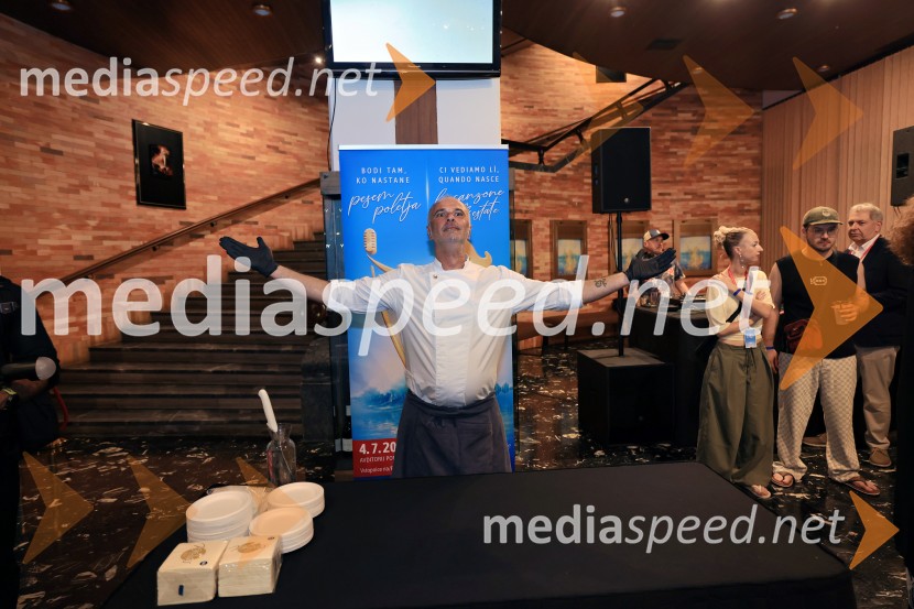 45. Festival Melodije morja in sonca, zmagovalec Drago Mislej Mef