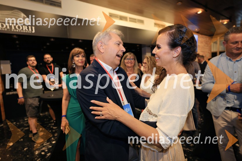 45. Festival Melodije morja in sonca, zmagovalec Drago Mislej Mef