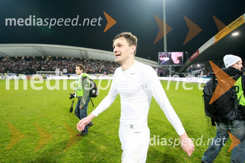 Milivoje Novakovič, član slovenske nogometne reprezentanceSlovenija - Rusija, nova nogometna pravljica na Ljudskem vrtu