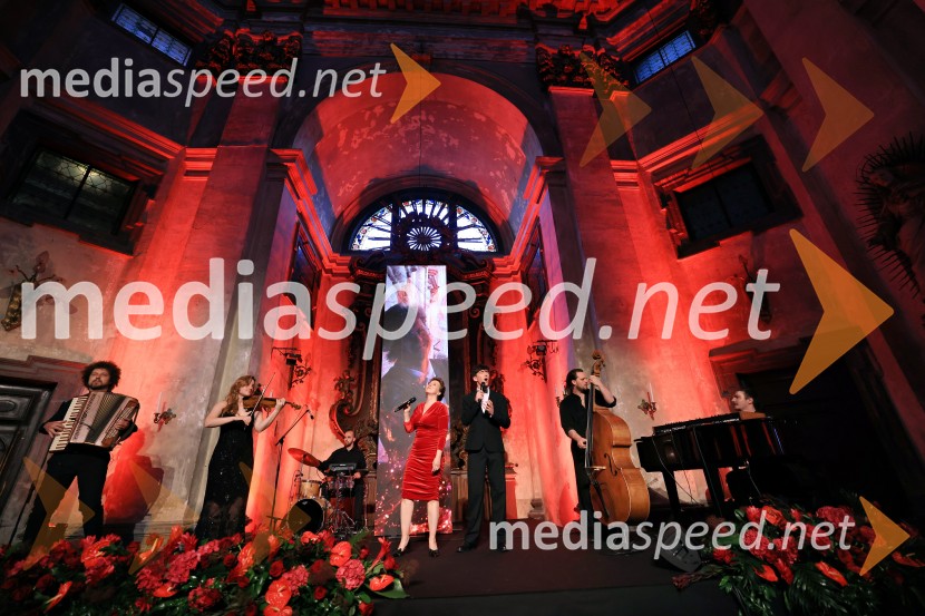 Muzikal Evita na Ljubljana Festivalu, sprejem podjetja Riko
