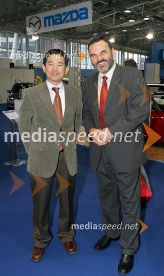 Tatsuya Ono, donedavni direktor Toyota Adria d.o.o. in Bogdan Žvanut, prvi mož Mazde v Sloveniji23. avtomobilski salon Slovenije, Celje