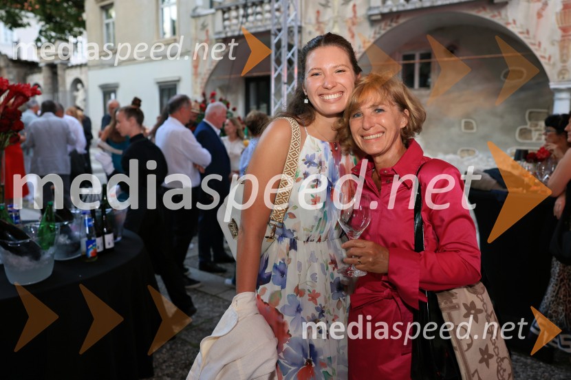 Muzikal Evita na Ljubljana Festivalu, sprejem podjetja Riko